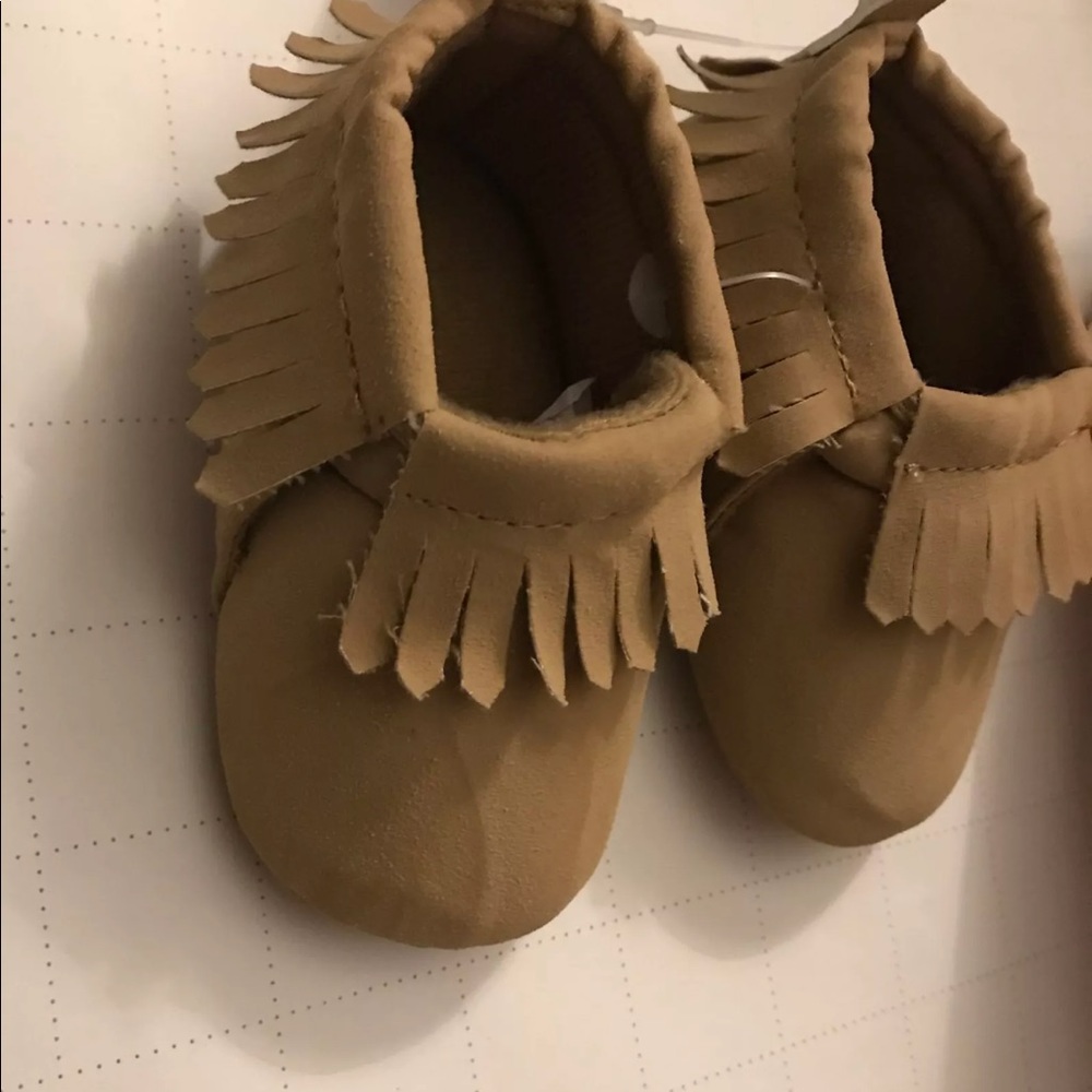 Infant Unisex moccasins 0-3 months
